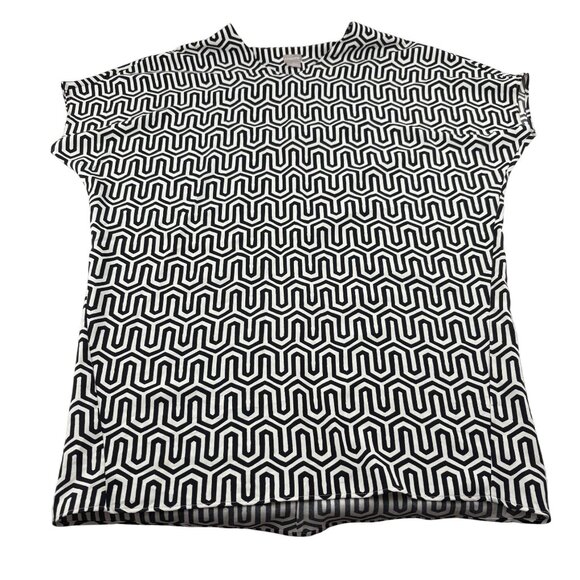 Chicos Womens Geometric Print Tunic Blouse Size 8/10 Black & White Polyester - Picture 1 of 6